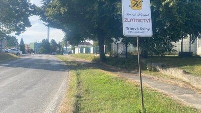 II/156 Trhové Sviny před prodejnou Doppler.cz