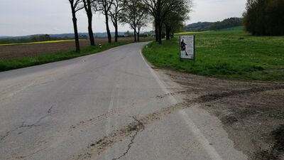 kliknutím zvětšíte III/1406 u křiž. 1406 x 1407